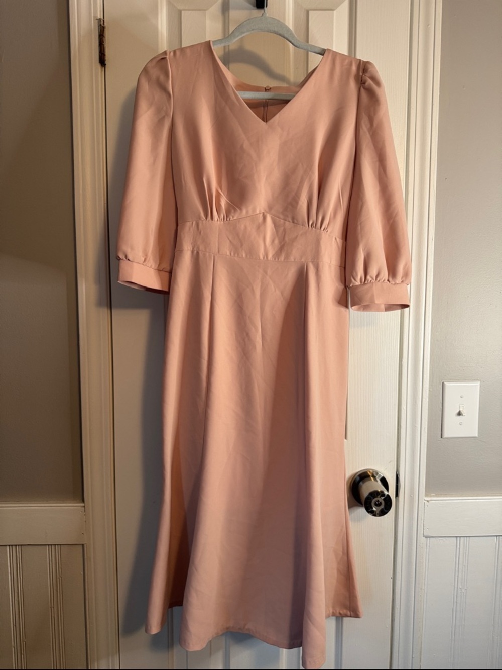Hershe Blush Pink V-Neck Midi Dress (21)
